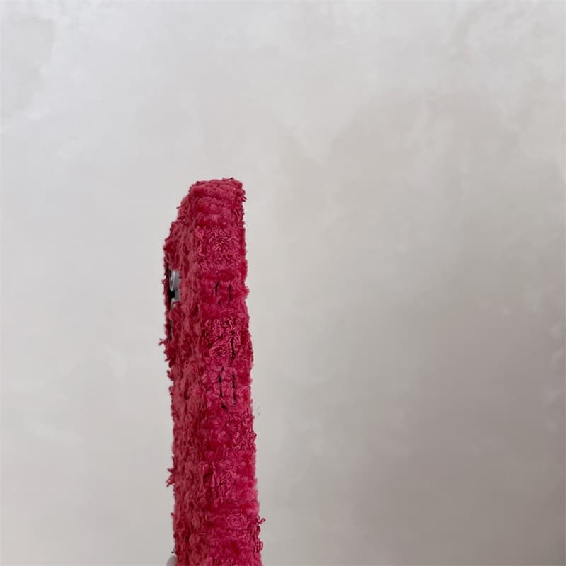 Angora-rote, flauschige Handyh – Apple Iphone 15 Pro Max Bewertung und Preis